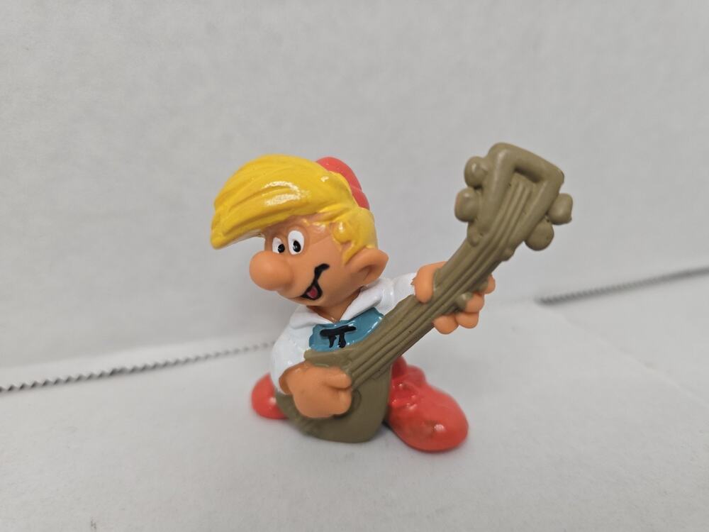 Vintage SMURFS Peyo Schleich PVC Figure Toy Pewit Smurf 1978 Hong Kong